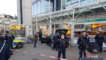 Na vodiča z Heidelbergu, ktorý narazil do chodcov, vydali zatykač