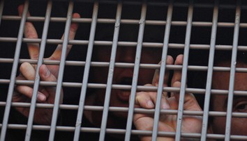 V Tripolise platí výnimočný stav, z väzenia ušlo vyše 400 väzňov