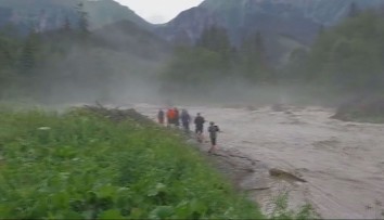 Dve mŕtve ženy a zranení ostali po búrke v Monkovej doline. Teraz vedú spor o obchádzkovú trasu aj zničený les