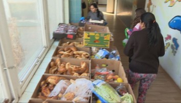 Tony kvalitných potravín skončia v koši. Štát rozbieha pilotný projekt pre ľudí v núdzi