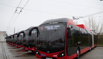 Bratislava posiela staré autobusy do dôchodku. Nahradia ich technologicky nabité vozidlá