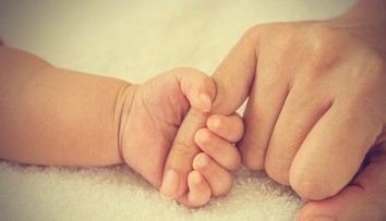 Obľúbená herečka porodila v 47 rokoch: Aj druhé tehotenstvo tajila