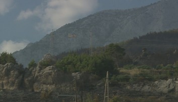 Mesačná krajina na Makarskej sa za rok zmenila na zelenú