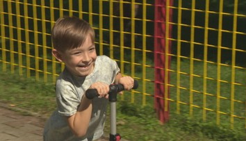 Mal skončiť na vozíku alebo bez nôh. To, čo dokázal po náročných operáciách, dojme každého