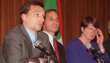 Nosili mu kufre plné peňazí. Orbán sa dostal k moci vďaka peniazom ruskej mafie, tvrdí člen maďarského podsvetia