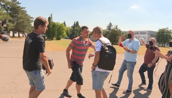 VIDEO: Siskár Tóth sa dostal v Pezinku do konfliktu s redaktorom RTVS