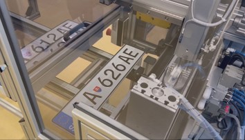 Nové tabuľky s EČV robia aj po niekoľkých mesiacoch od ich zavedenia šarapatu na platených parkoviskách