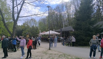 Zaplaťte v hotovosti a máte 50 % zľavu. Kaviareň v Žiline reaguje na nový zákon po svojom
