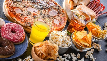 Tvária sa ako bežné jedlo. Vedci varujú pred ich vplyvom na zdravie