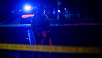 Podrobnosti o streľbe na rodinnej oslave. Polícia je zúfalá