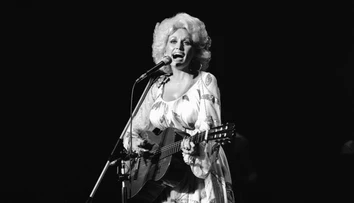 Pocta pre Dolly Parton: Chcú po nej pomenovať letisko