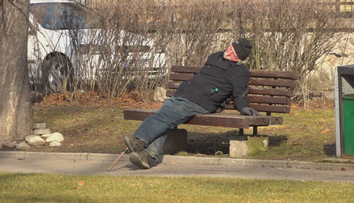 Záchytky sú opäť v hre. Opití a zdrogovaní už roky zahlcujú urgentné príjmy aj záchranky