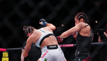 VIDEO: Po tvrdom KO zostala nehybne ležať. Američanka vystrašila fanúšikov, no hovorí o skvelom zážitku