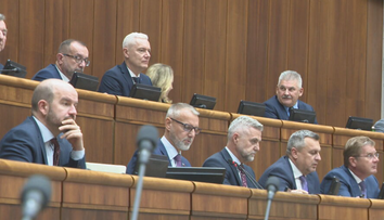 Poslanci prídu o energopomoc. Koalícia podá návrh, ktorý z nej vylúči celý parlament
