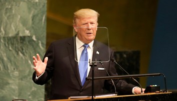 Svet sa nachádza v čase obrovských prísľubov a veľkého nebezpečenstva, myslí si Trump