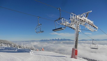 Mimoriadny výpadok elektriny na Orave. Bez prúdu ostali tisíce domácností aj lyžiarske stredisko