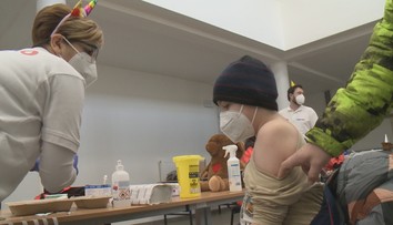 V Modrom Kameni očkoval deti mobilný tím, rodičia nemuseli cestovať do vakcinačného centra