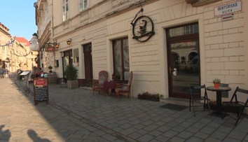 Otváracie hodiny podnikov v Starom Meste dnes poslanci neobmedzili