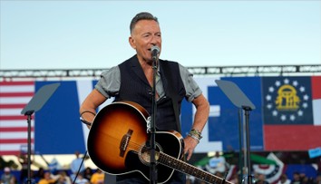Bruce Springsteen podporil vo voľbách Kamalu Harrisovú