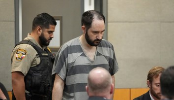 Guvernér Texasu omilostil muža, ktorý zastrelil demonštranta. Za vraždu dostal 25 rokov väzenia