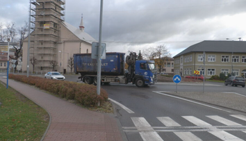 Po 20 rokoch dostali v Tvrdošíne obchvat. Kamióny ubudli, no nastala zvláštna situácia