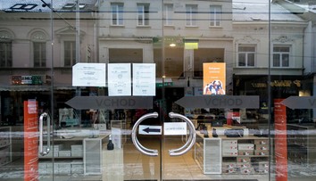 Budú sa obchody v nedeľu povinne zatvárať? Po pol roku je to opäť v hre