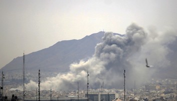 Centrom Teheránu neďaleko zhromaždení otriasli rozsiahle výbuchy