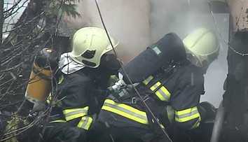 Motorest po výbuchu zachvátil požiar. Zamestnanci ušli v poslednej chvíli