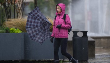 Na Slovensko sa rúti studený front. Orkán prinesie nebezpečný vietor, dážď aj sneh