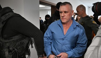 Neporiadok v cele, sledovanie TV po večierke, nepovolená kniha. Na verejnosť unikli prehrešky Mikuláša Černáka