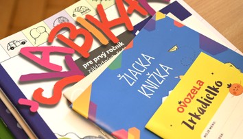 Koniec päťkám v žiackej knižke? Viacero škôl prechádza na inú formu hodnotenia