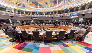 Štáty EÚ s výnimkou Maďarska sa zhodli na ďalšej pomoci Ukrajine. Zelenskyj vyzval na pokračovanie sankcií proti Rusku