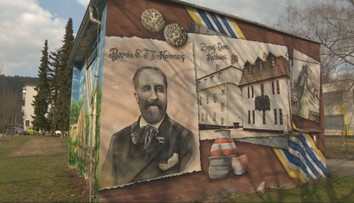 Z chátrajúcich múrov umelecké diela. Dvojica umelcov mení Púchov na galériu