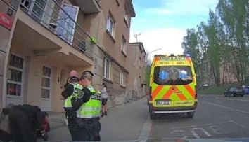 Keď ho našli pri zastávke, bol vo vážnom stave. Chlapec mal len 14 rokov