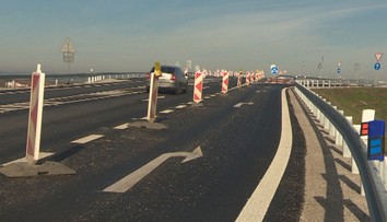 Výstavba nového nadjazdu Blatné je vo finále. Takto budú vyzerať posledné obmedzenia