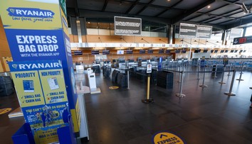 Dráma na populárnom letisku: Cestujúci vybil pracovníkovi Ryanairu zuby. Spor odštartoval väčší kufor