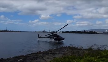 Hrozivý pád vrtuľníku. Nešťastie natočili na video turisti