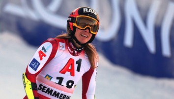 Veľká rana pre hviezdnu rakúsku lyžiarku. Kvôli zraneniu kolena nebude obhajovať olympijské stiebro