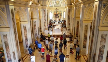 Katolíci na Slovensku slávia sviatok Sedembolestnej Panny Márie