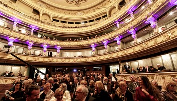 Zverejnili podmienky pre hromadné podujatia. Po novom sa delia do troch skupín podľa rizikovosti