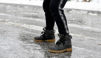 Nebezpečné počasie na Slovenku. V niektorých častiach sa môže vyskytnúť poľadovica