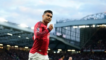 Manchester United sa vráti do Ligy majstrov. Potvrdil to štýlovým triumfom nad Liverpoolom