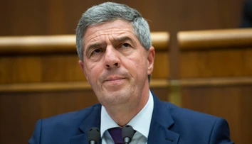 Bugár: Kalavská a premiér nemali pri stratifikácii cúvnuť pred Ficom