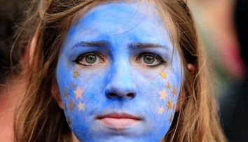 Mayová oznámila termín, kedy sa skončí voľný pohyb osôb z EÚ do Británie​