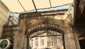 Grand Bazár v Istanbule: Srdce tržnice a jazykový raj