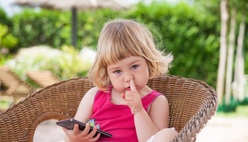 Špáranie v nose nie je len nevinný zlozvyk. Experti prišli s vážnymi následkami na mozgu