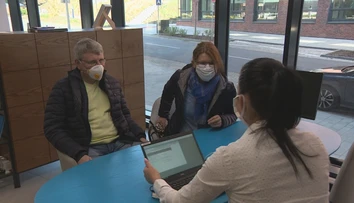 Guvernér NBS prezradil detaily odkladu splátok hypoték a lízingu