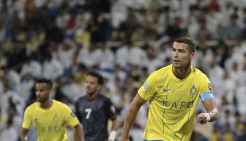 VIDEO: Cristiano Ronaldo získal svoju prvú trofej v Saudskej Arábii. Dvomi gólmi otočil finálový duel