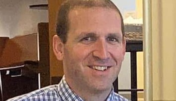 Američan mal nafingovať svoju smrť na kajaku. Polícia tvrdí, že pravdepodobne ušiel do Európy