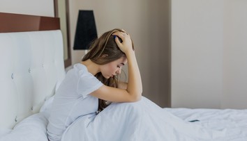 Prečo sa budíme uprostred noci a nevieme zaspať? Odborníci prezradili príčinu